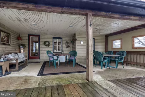 Exterior - 791 Hopeland Rd, Lititz, PA 17543 photo 4 of 9