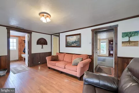 Entry Way - 791 Hopeland Rd, Lititz, PA 17543 photo 2 of 4