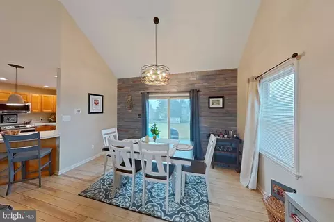 Dining - 44 Duffield Dr, Lititz, PA 17543 photo 1 of 1