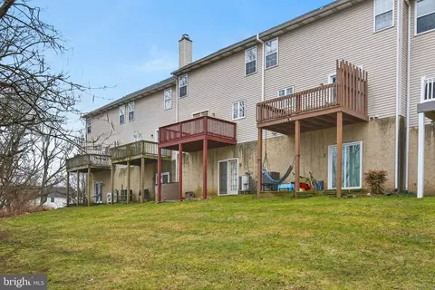 Exterior - 10 Cold Stream Dr, Lancaster, PA 17603 photo 1 of 1