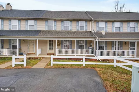 10 Cold Stream Dr, Lancaster, PA 17603