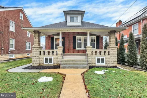 368 Donegal Springs Rd, Mount Joy, PA 17552