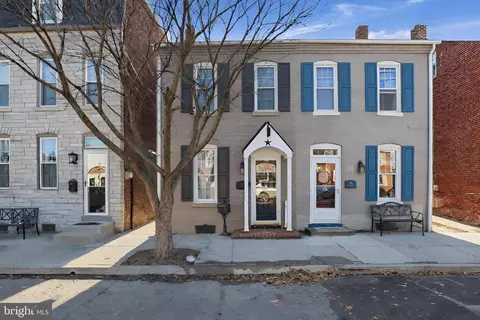 46 S 8th St, Columbia, PA 17512
