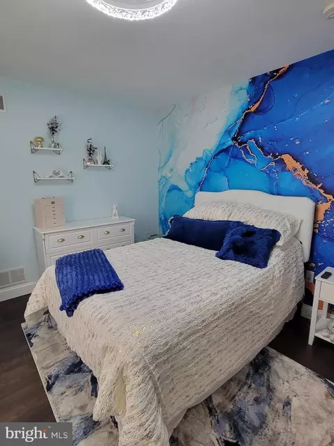 Bedroom - 119 Saybrooke Dr, Lititz, PA 17543 photo 5 of 8