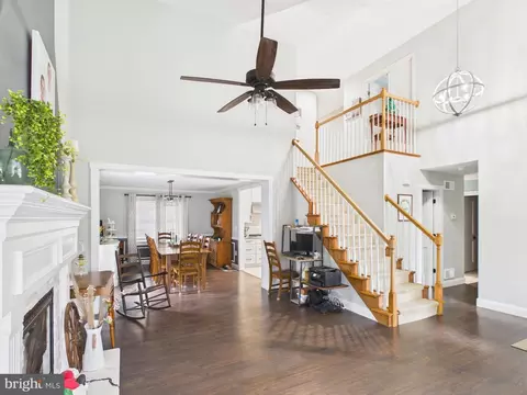 Entry Way - 119 Saybrooke Dr, Lititz, PA 17543 photo 2 of 5