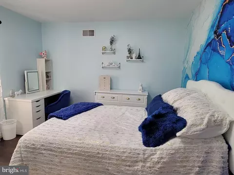 Bedroom - 119 Saybrooke Dr, Lititz, PA 17543 photo 3 of 8