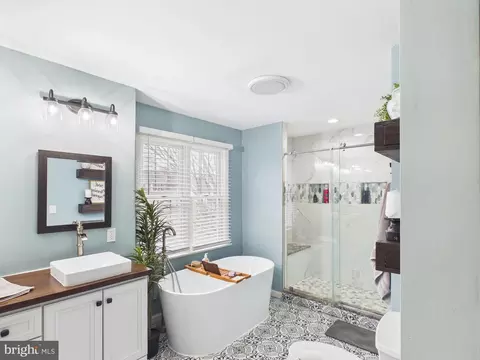 Bath - 119 Saybrooke Dr, Lititz, PA 17543 photo 1 of 1