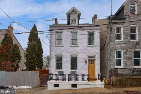 662 Saint Joseph St, Lancaster, PA 17603