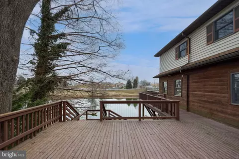 291 Bushong Rd, Leola, PA 17540