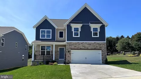 202 Lindsey Dr, Columbia, PA 17512