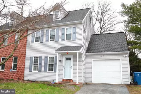 851 Penny Ln, Mount Joy, PA 17552