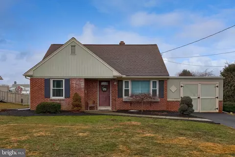 1160 Wea Wit St, East Earl, PA 17519