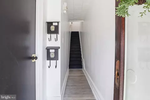 Entry Way - 210 Ruby St, Lancaster, PA 17603 photo 6 of 11