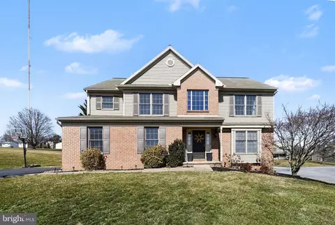 815 Buckingham Blvd, Elizabethtown, PA 17022