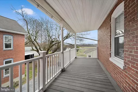 Exterior - 2132 Main St, Lititz, PA 17543 photo 2 of 9