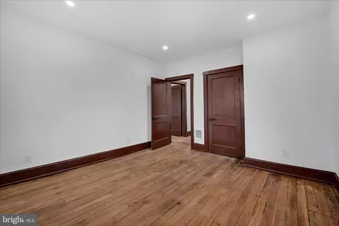 Bedroom - 2132 Main St, Lititz, PA 17543 photo 2 of 2