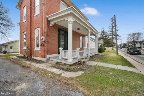 Exterior - 2132 Main St, Lititz, PA 17543 photo 6 of 9