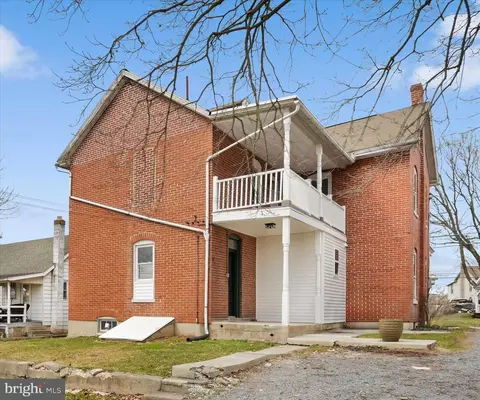 Exterior - 2132 Main St, Lititz, PA 17543 photo 5 of 9