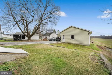 Exterior - 2132 Main St, Lititz, PA 17543 photo 3 of 9