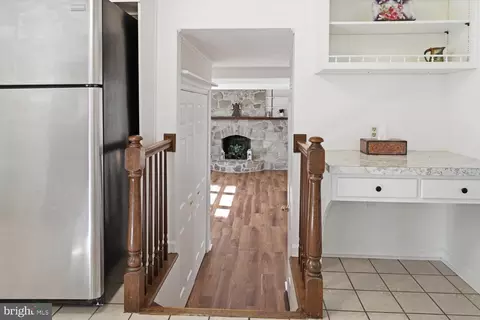 Entry Way - 325 Balmer Rd, Lititz, PA 17543 photo 1 of 2