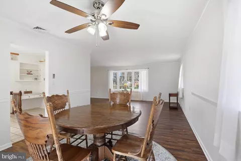 Dining - 325 Balmer Rd, Lititz, PA 17543 photo 1 of 1