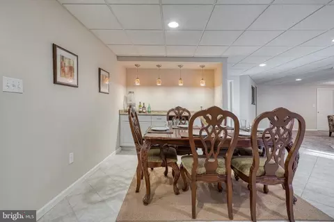 Dining - 395 Ecker Dr, Lititz, PA 17543 photo 8 of 8