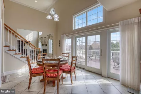 Dining - 395 Ecker Dr, Lititz, PA 17543 photo 2 of 8