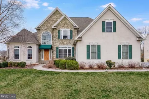 Exterior - 395 Ecker Dr, Lititz, PA 17543 photo 15 of 18