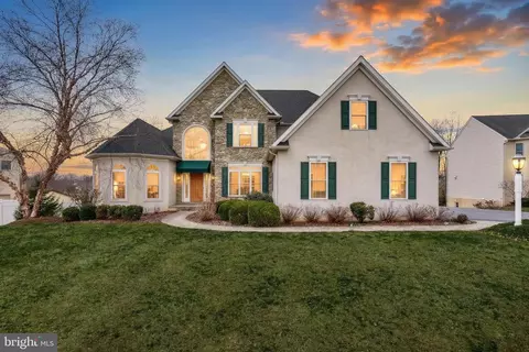 395 Ecker Dr, Lititz, PA 17543