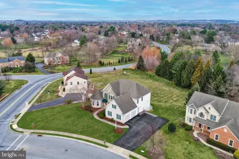 View/Area - 395 Ecker Dr, Lititz, PA 17543 photo 3 of 7