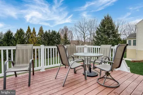 Exterior - 395 Ecker Dr, Lititz, PA 17543 photo 9 of 18