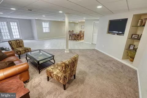 Living - 395 Ecker Dr, Lititz, PA 17543 photo 5 of 5