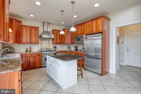 Kitchen - 395 Ecker Dr, Lititz, PA 17543 photo 2 of 5