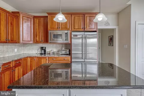 Kitchen - 395 Ecker Dr, Lititz, PA 17543 photo 5 of 5