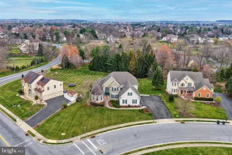 View/Area - 395 Ecker Dr, Lititz, PA 17543 photo 2 of 7