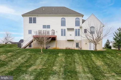 Exterior - 395 Ecker Dr, Lititz, PA 17543 photo 12 of 18
