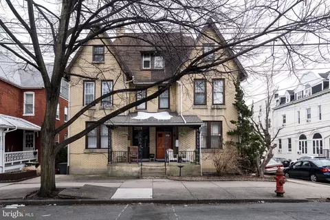 526 W James St, Lancaster, PA 17603