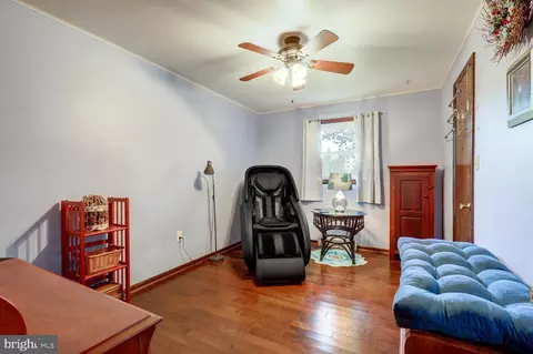 Bedroom - 912 Perry Rd, Lititz, PA 17543 photo 1 of 5