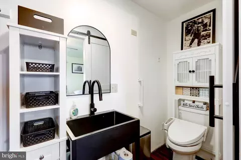 Bath - 912 Perry Rd, Lititz, PA 17543 photo 5 of 6