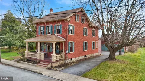 135 Miller St, Strasburg, PA 17579