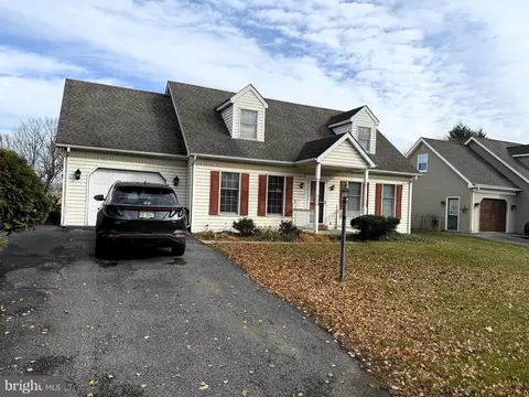 239 Kimberly Ln, Ephrata, PA 17522