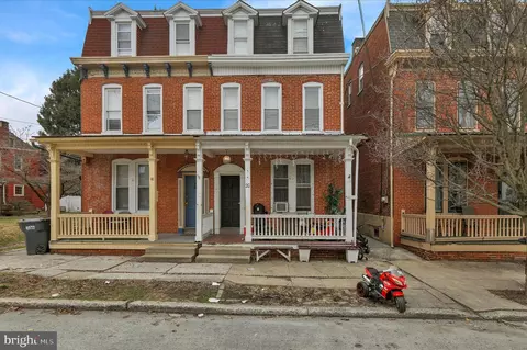 20 N 7th St, Columbia, PA 17512