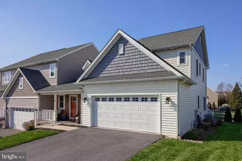 3004 Morning Thistle Ct, East Petersburg, PA 17520