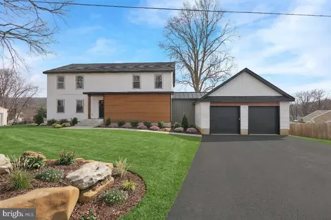 258 W Fairview Ave, Marietta, PA 17547