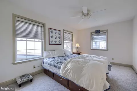 Bedroom - 66 Farmview Ln, Lititz, PA 17543 photo 4 of 5