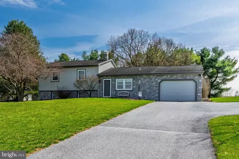 7987 Elizabethtown Rd, Elizabethtown, PA 17022