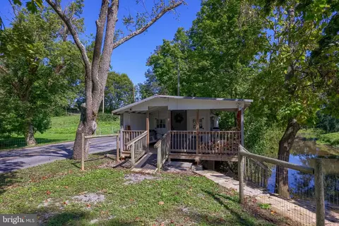 Exterior - 283 Skyview Ln, Lititz, PA 17543 photo 2 of 13