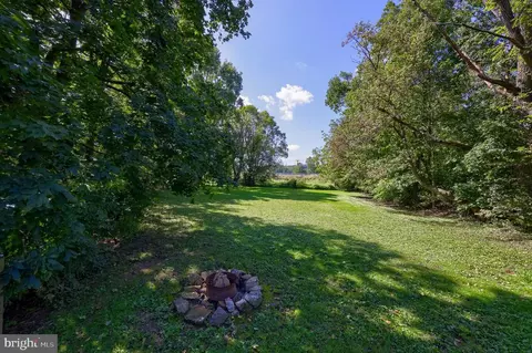 Exterior - 283 Skyview Ln, Lititz, PA 17543 photo 10 of 13