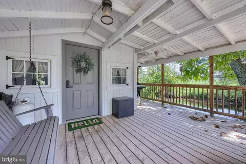 Exterior - 283 Skyview Ln, Lititz, PA 17543 photo 7 of 13