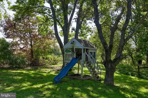 Exterior - 283 Skyview Ln, Lititz, PA 17543 photo 11 of 13